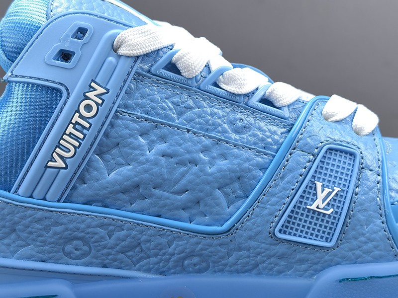 LV Trainer Sneaker 048
