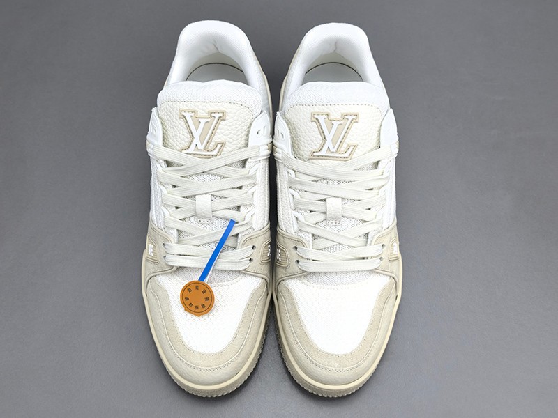 LV Trainer Sneaker 049
