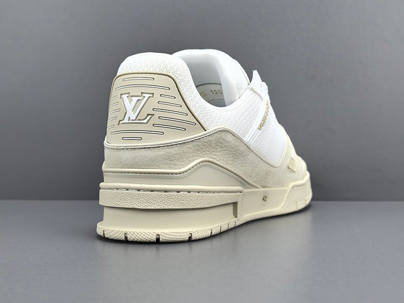 LV Trainer Sneaker 049