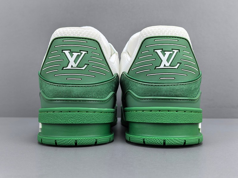 LV Trainer Sneaker 050
