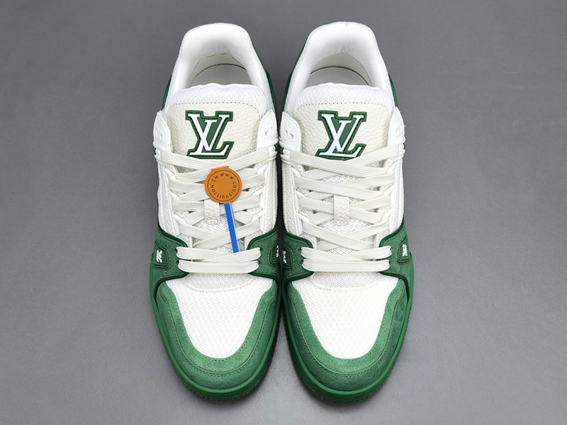 LV Trainer Sneaker 050