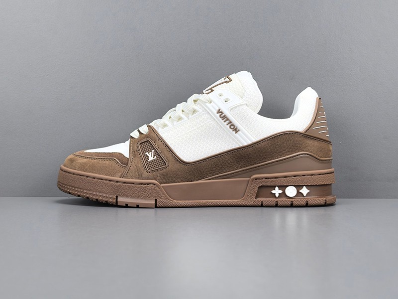 LV Trainer Sneaker 051