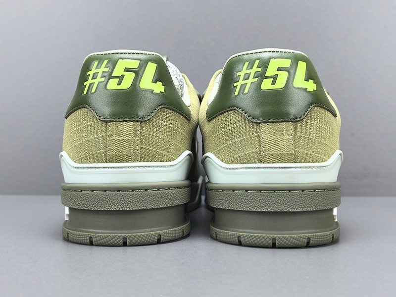 LV Trainer Sneaker 055