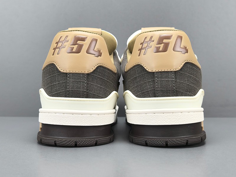 LV Trainer Sneaker 056