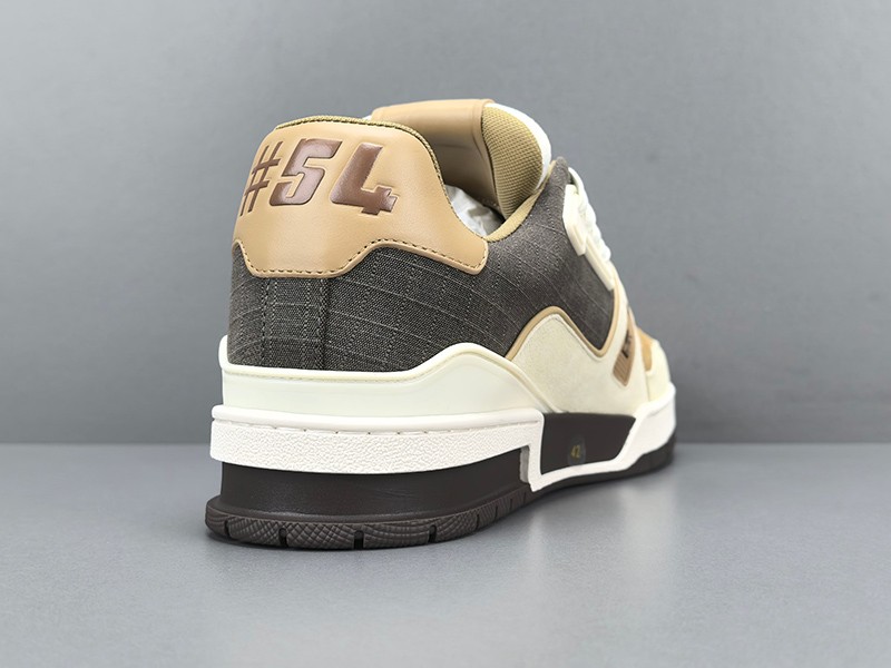 LV Trainer Sneaker 056