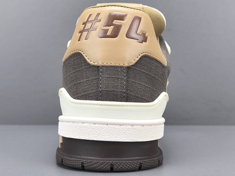 LV Trainer Sneaker 056