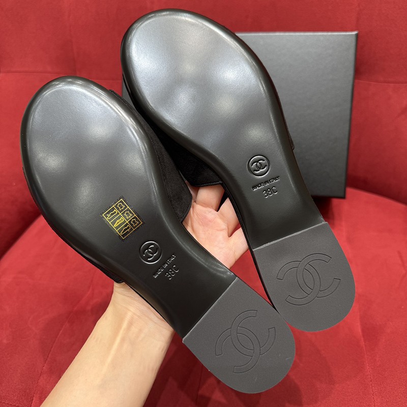 Chanel 26P Sandal 001