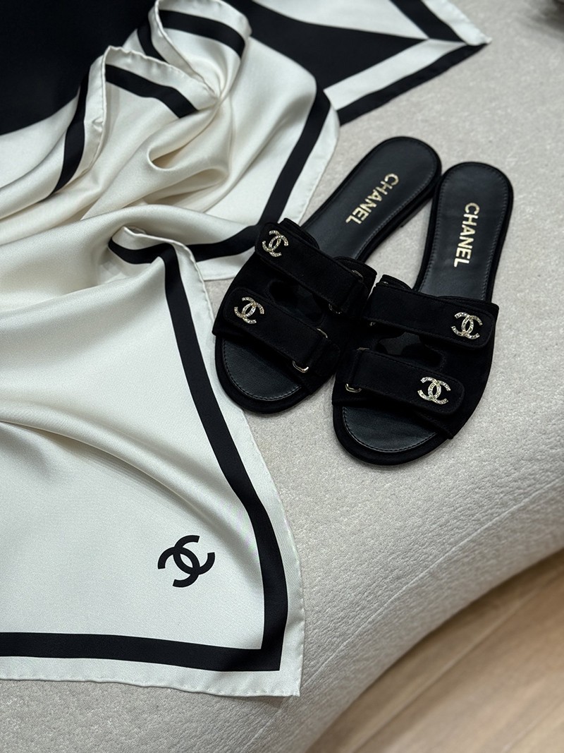 Chanel 26P Sandal 001