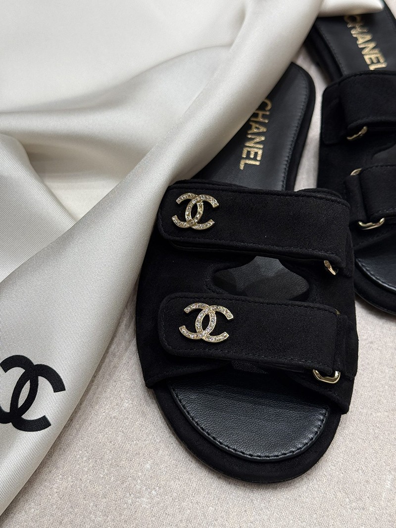 Chanel 26P Sandal 001