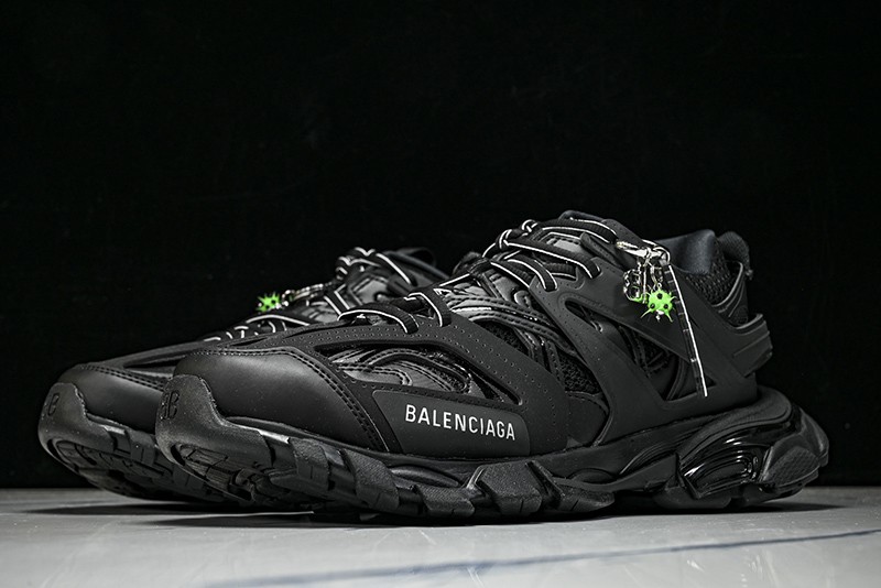 Balenciaga Track Trail Laces 3.0 014
