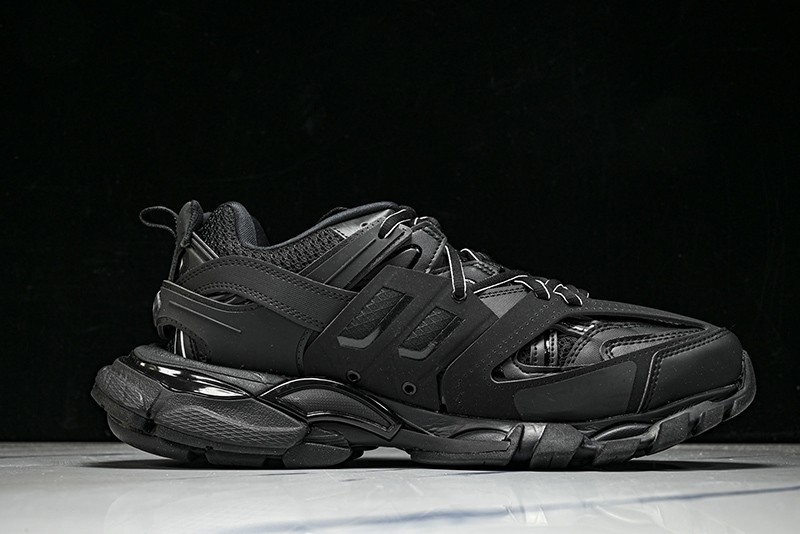 Balenciaga Track Trail Laces 3.0 014