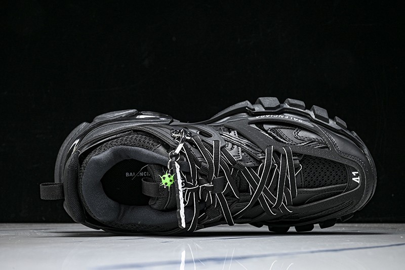 Balenciaga Track Trail Laces 3.0 014