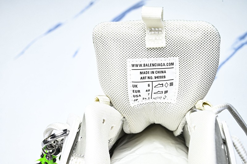 Balenciaga Track Trail Laces 3.0 013