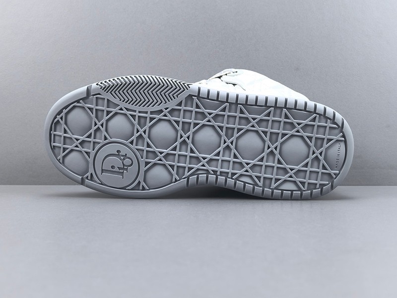 LV Trainer Sneaker 062