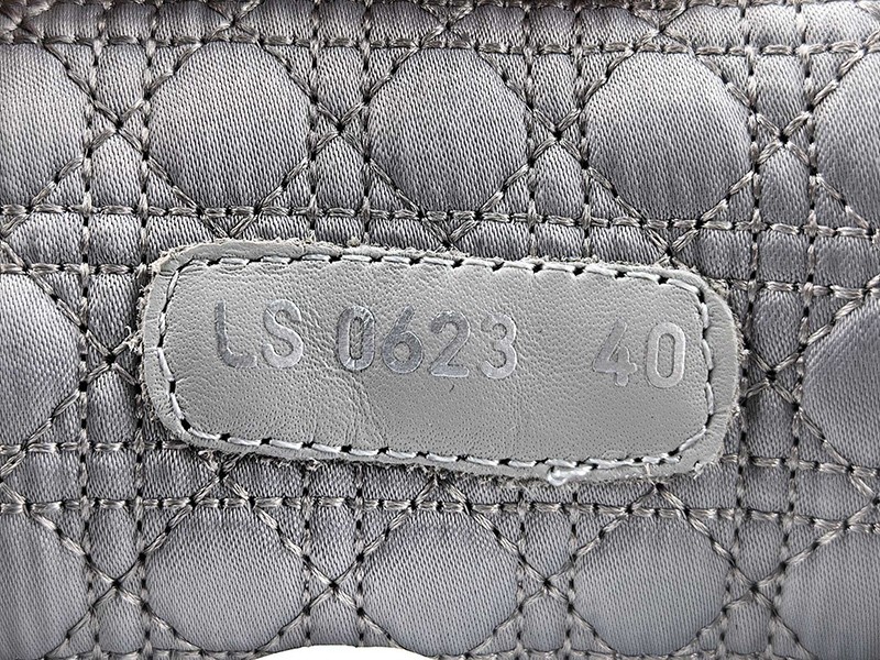 LV Trainer Sneaker 062