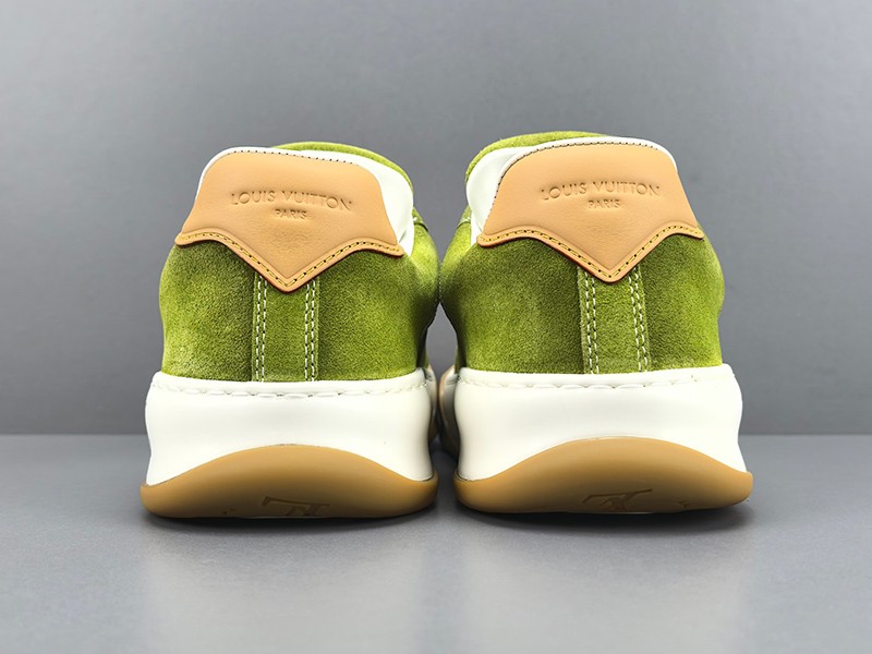 LV Trainer Sneaker 058