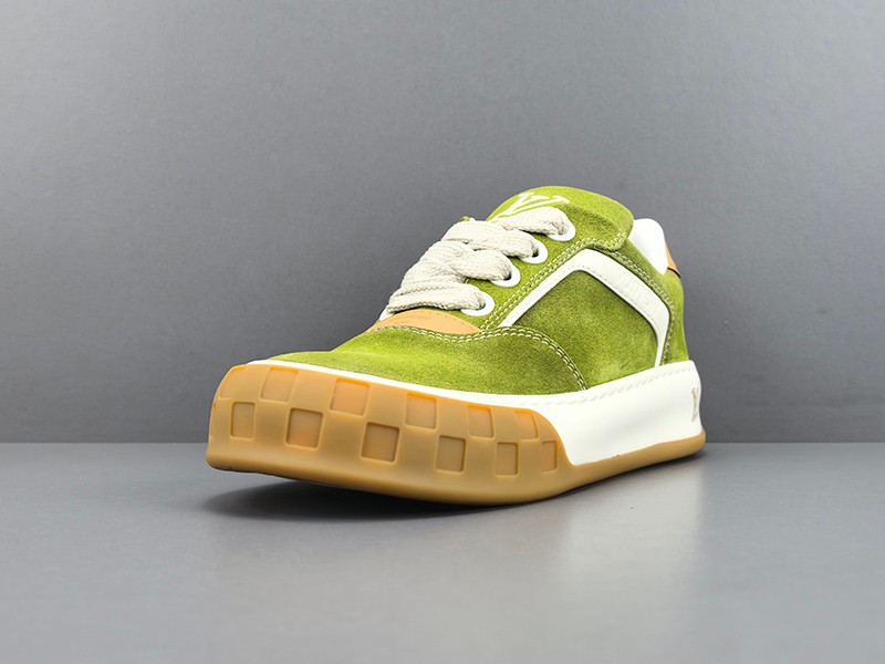 LV Trainer Sneaker 058