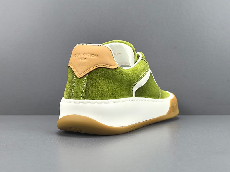 LV Trainer Sneaker 058