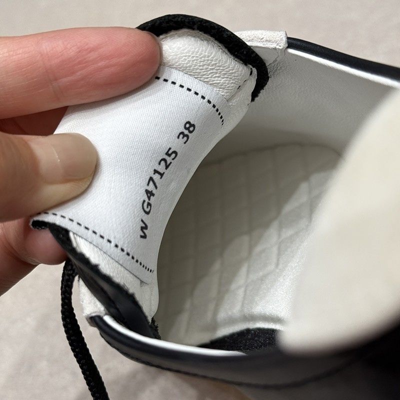 Chanel 2026P Wmns Shoe 004