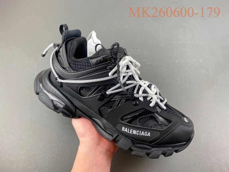 Balenciaga Track Trail Laces 3.0 012