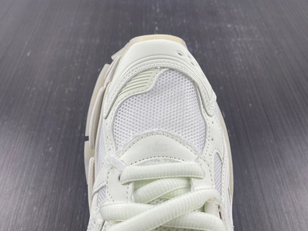 Balenciaga 7.0 Sneaker 015