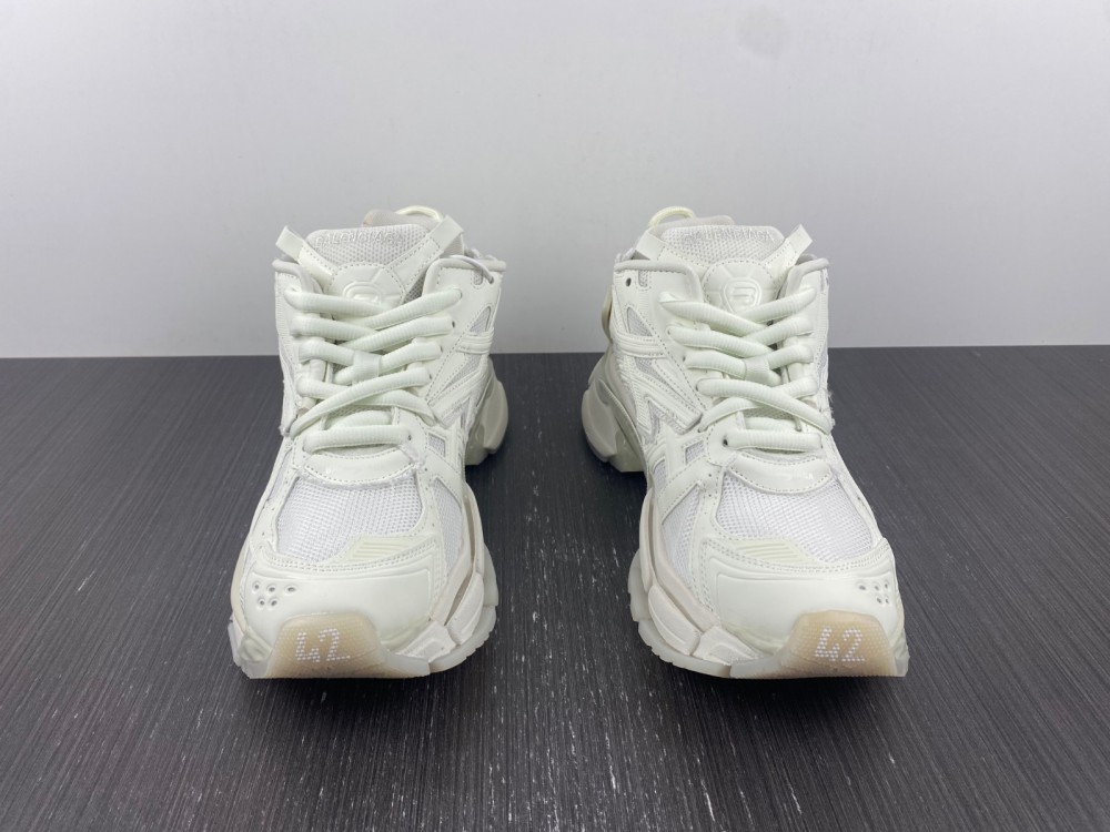 Balenciaga 7.0 Sneaker 015