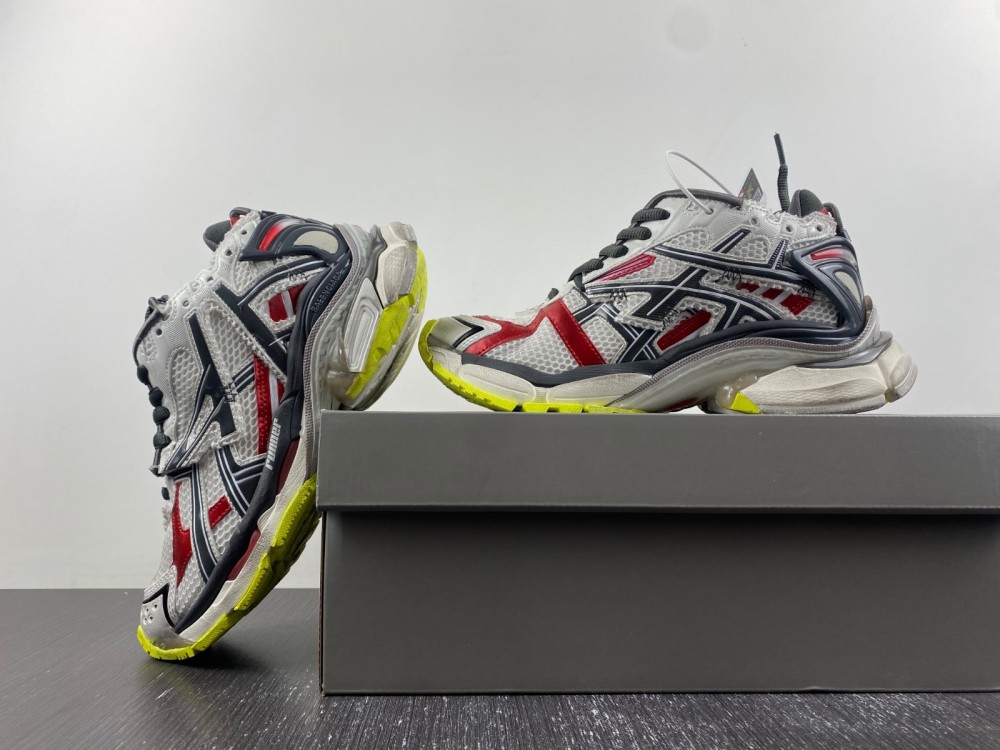 Balenciaga 7.0 Sneaker 014