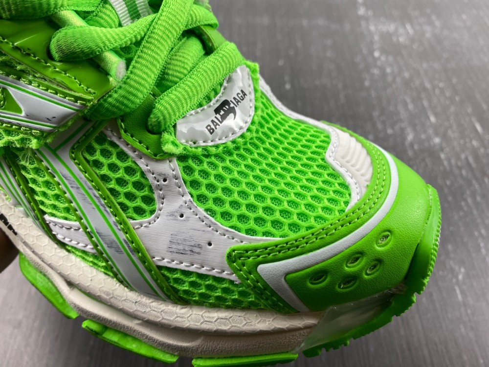 Balenciaga 7.0 Sneaker 016