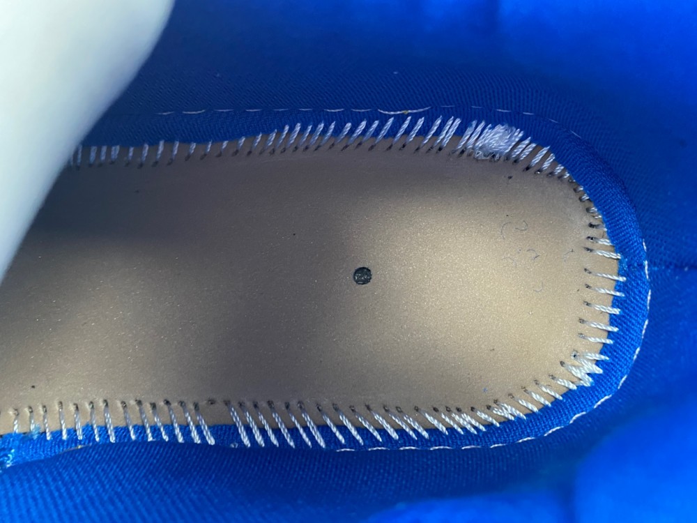 Balenciaga 7.0 Sneaker 017