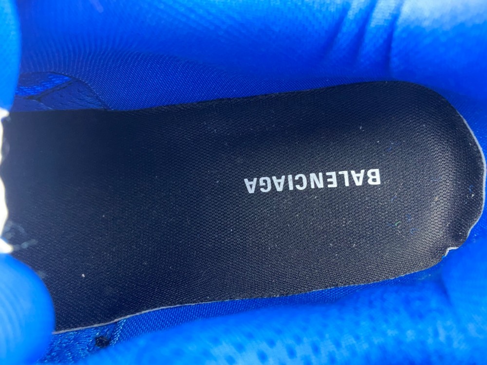 Balenciaga 7.0 Sneaker 017