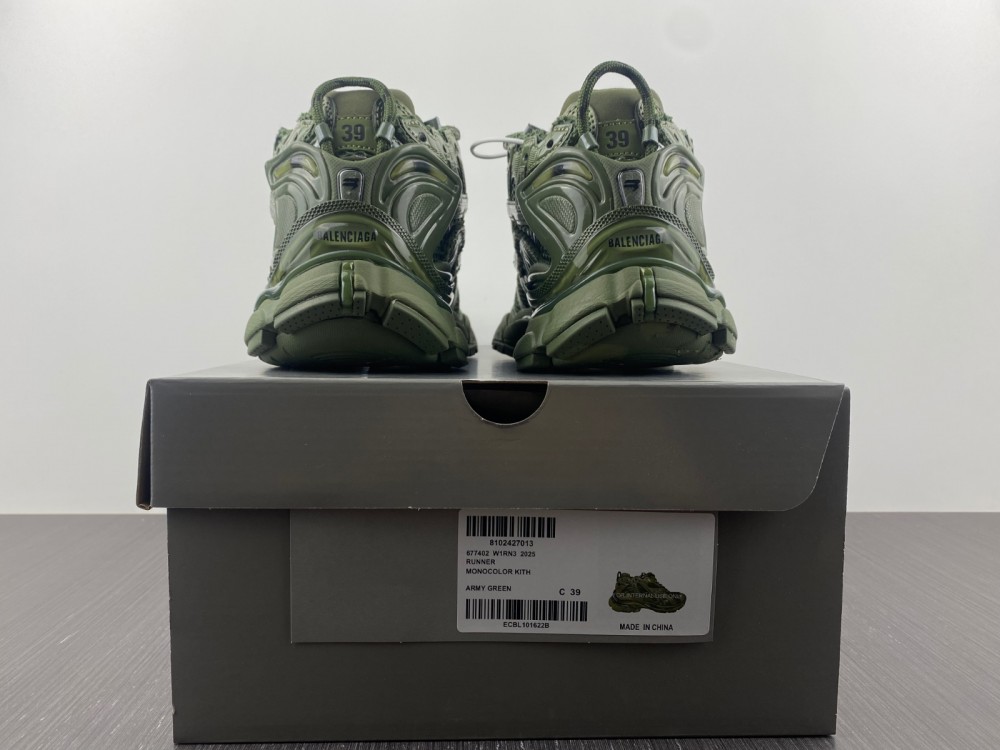 Balenciaga 7.0 Sneaker 019