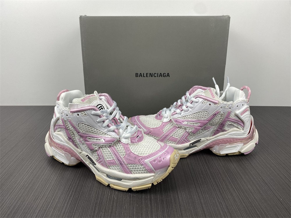 Balenciaga 7.0 Sneaker Wmns 018