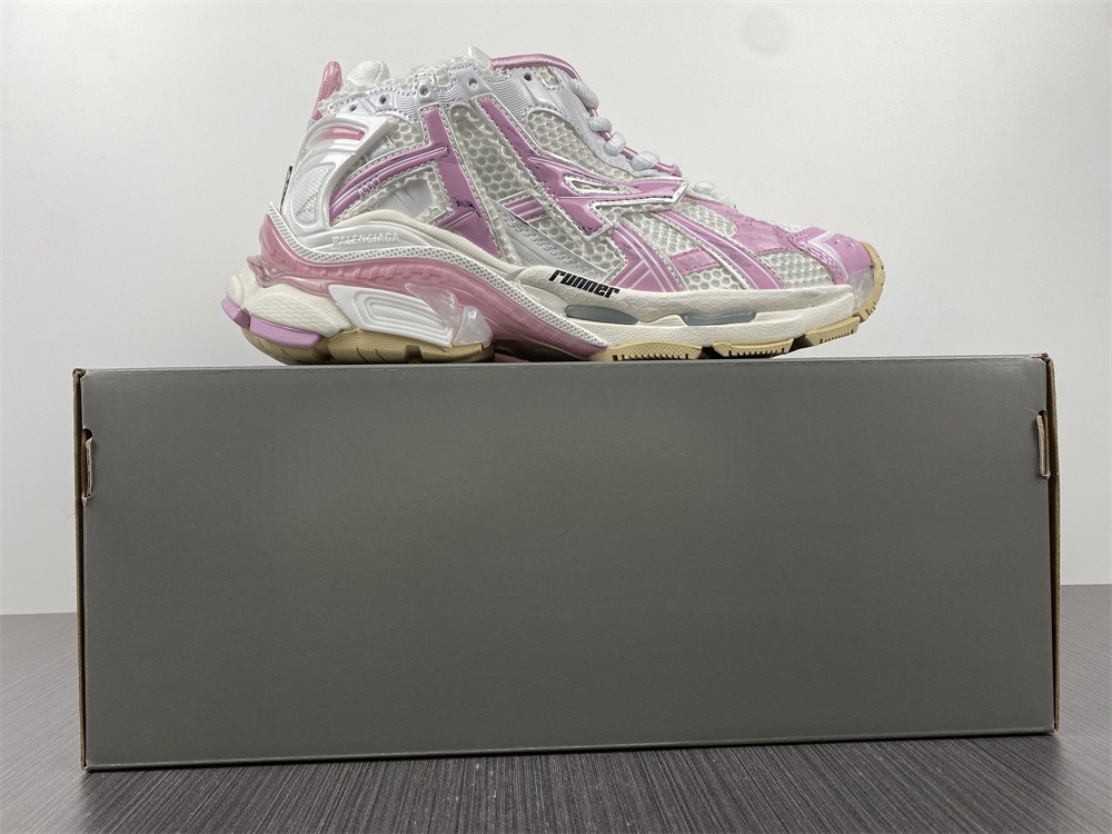 Balenciaga 7.0 Sneaker Wmns 018