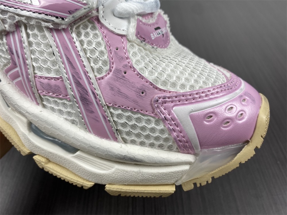 Balenciaga 7.0 Sneaker Wmns 018