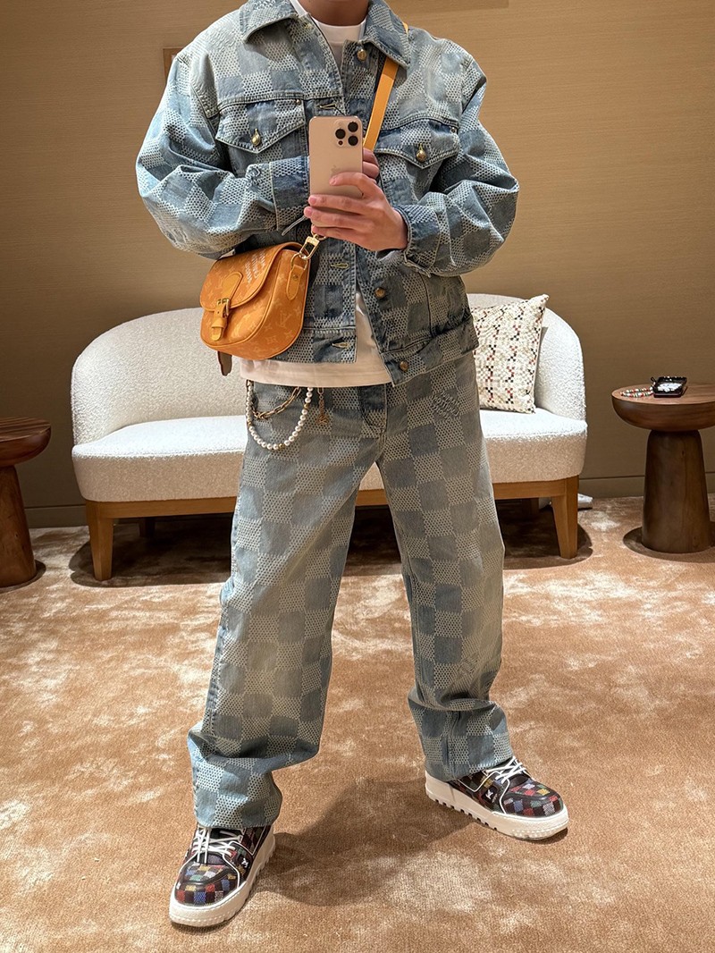 LV Trousers 026