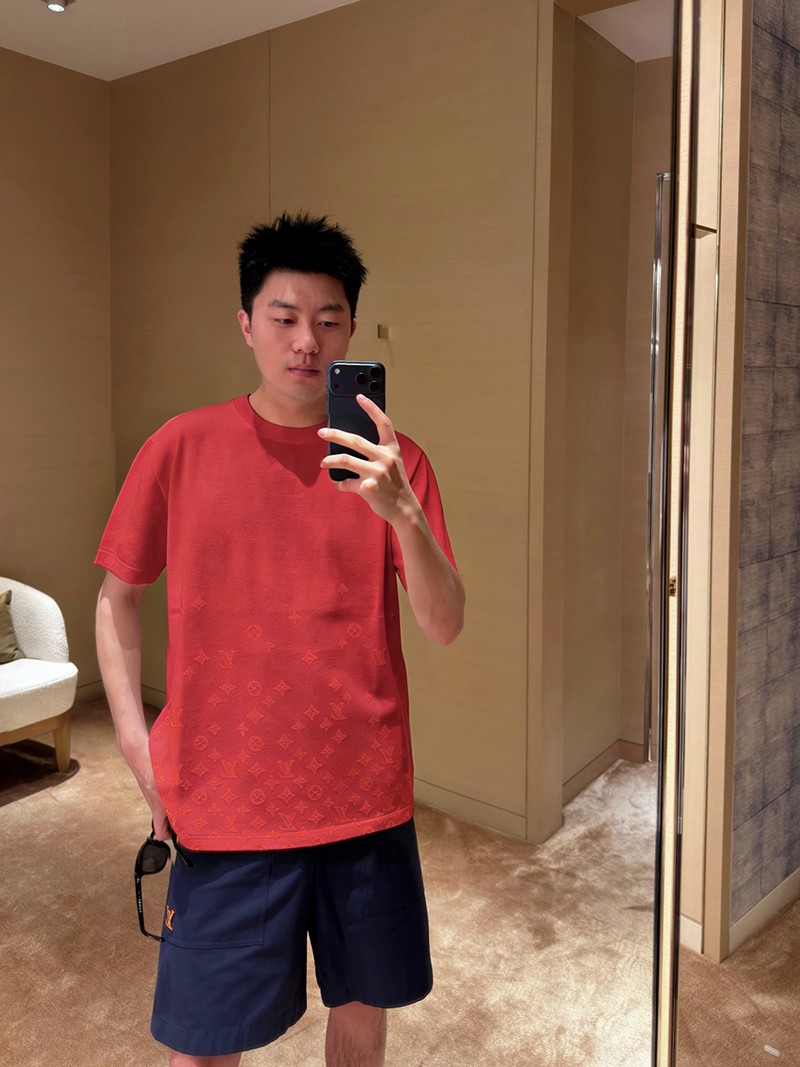 LV T-shirt 032