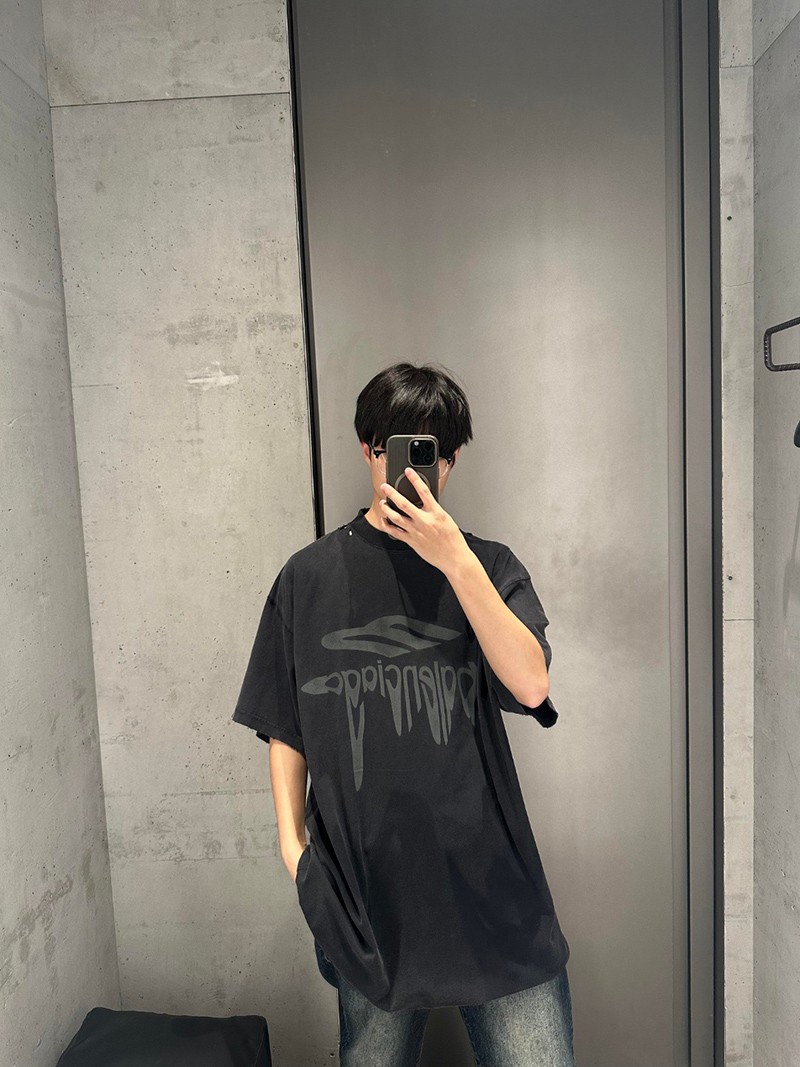 Balenciaga T-shirt 004