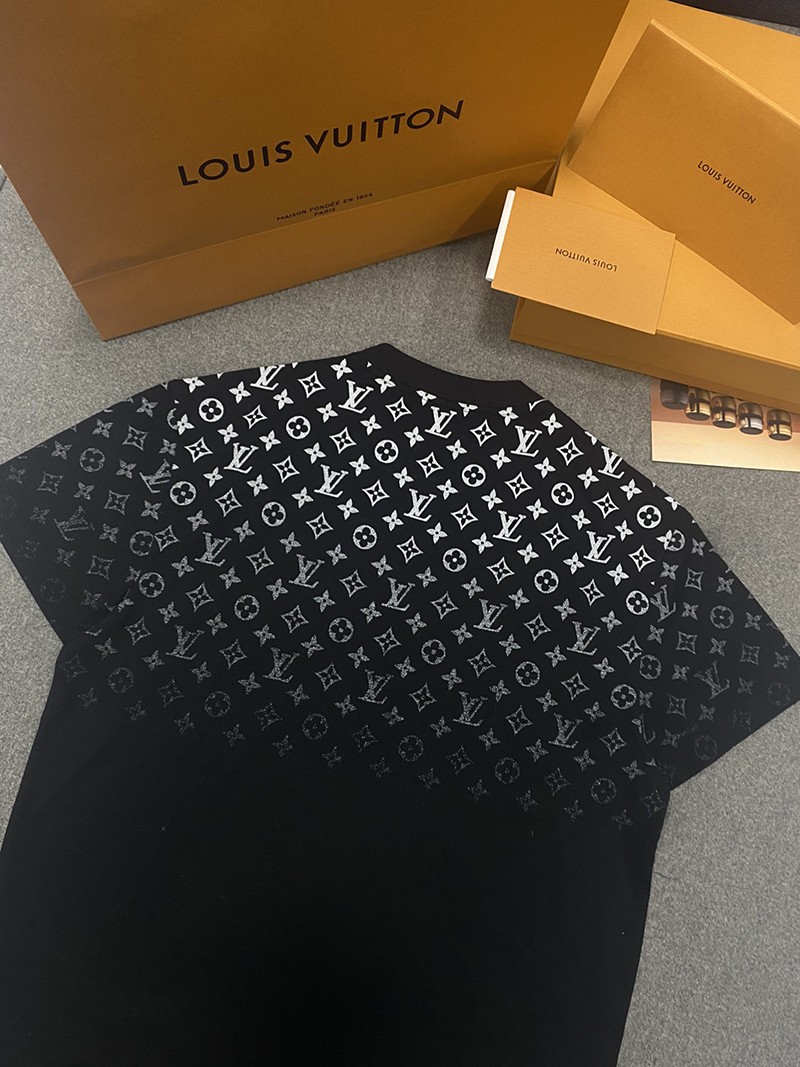 LV T-shirt 007
