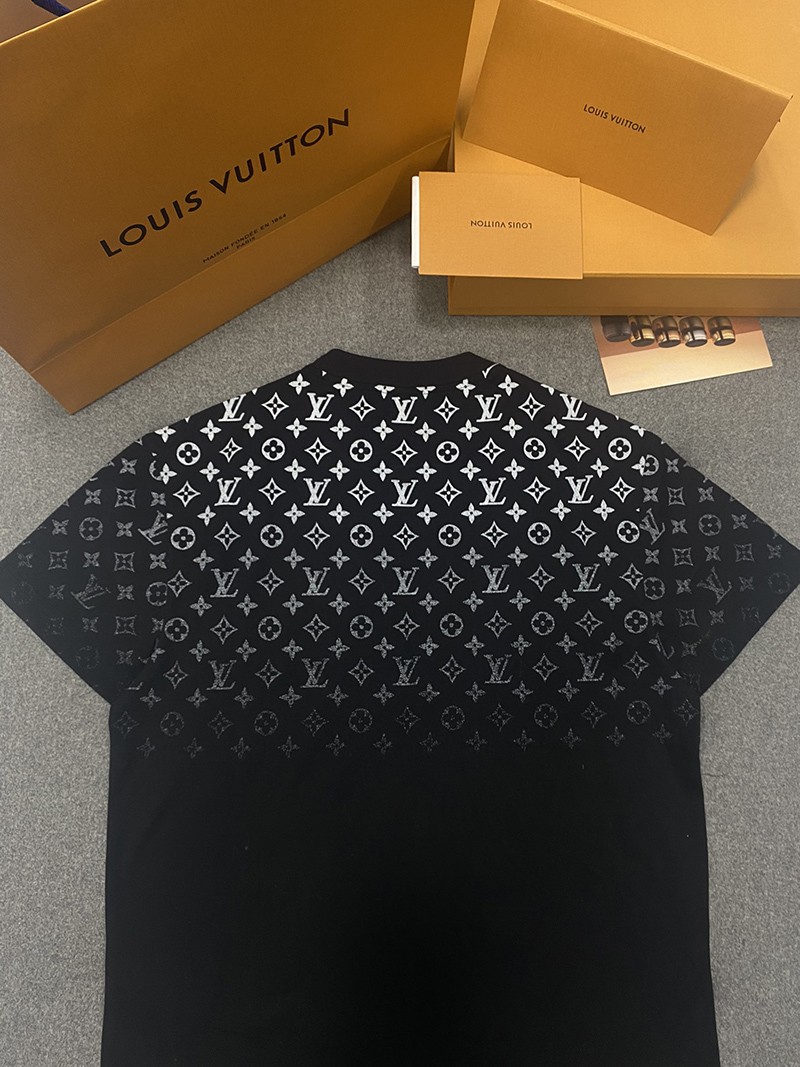 LV T-shirt 007