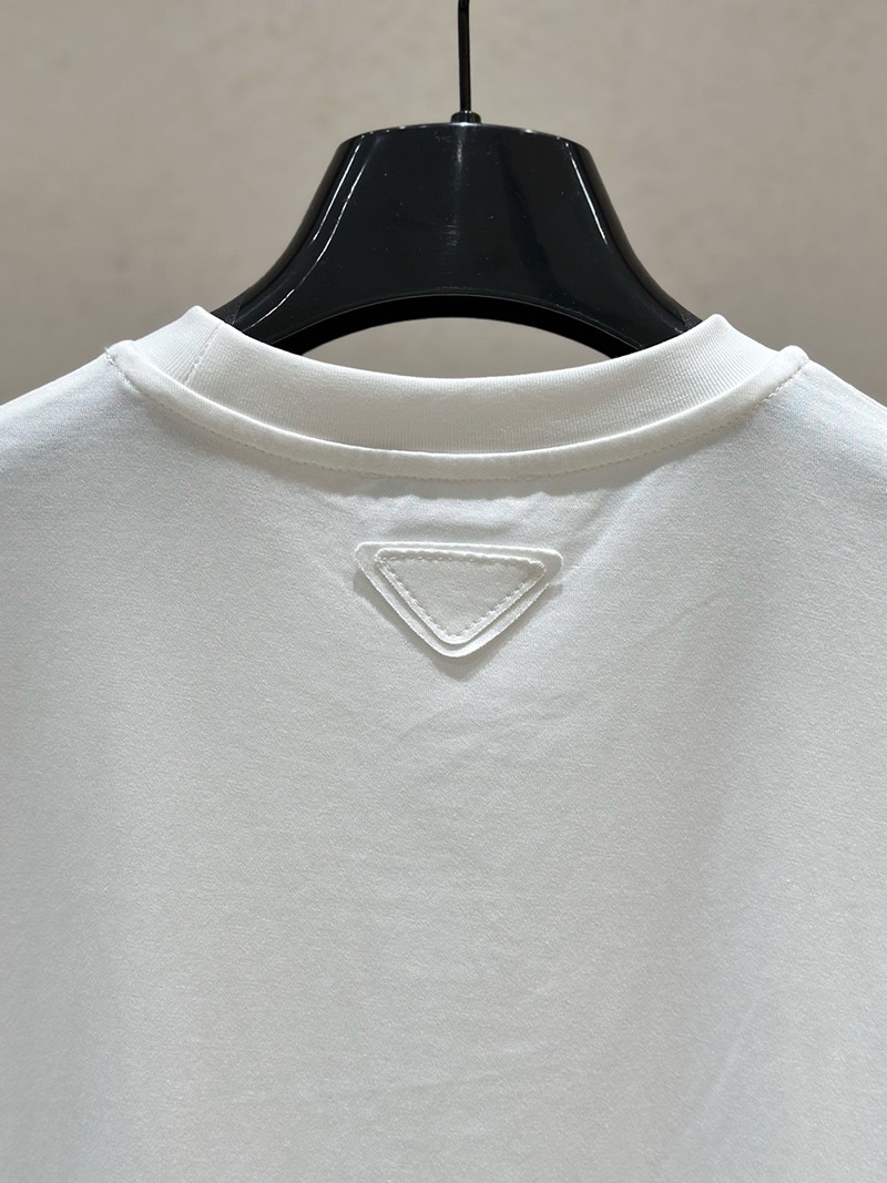 Prada 26SS T-shirt 6204 001