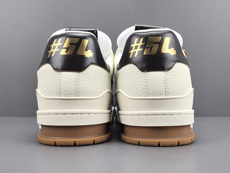 LV Trainer Sneaker 064