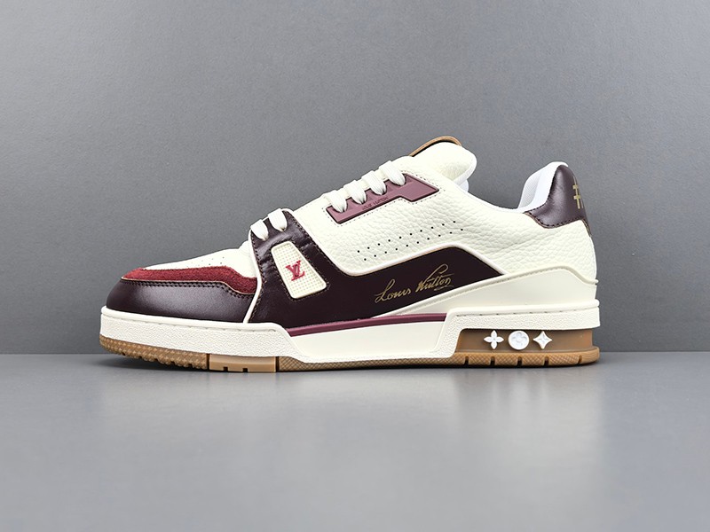 LV Trainer Sneaker 063