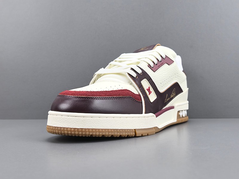 LV Trainer Sneaker 063