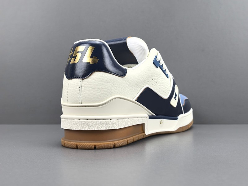 LV Trainer Sneaker 066