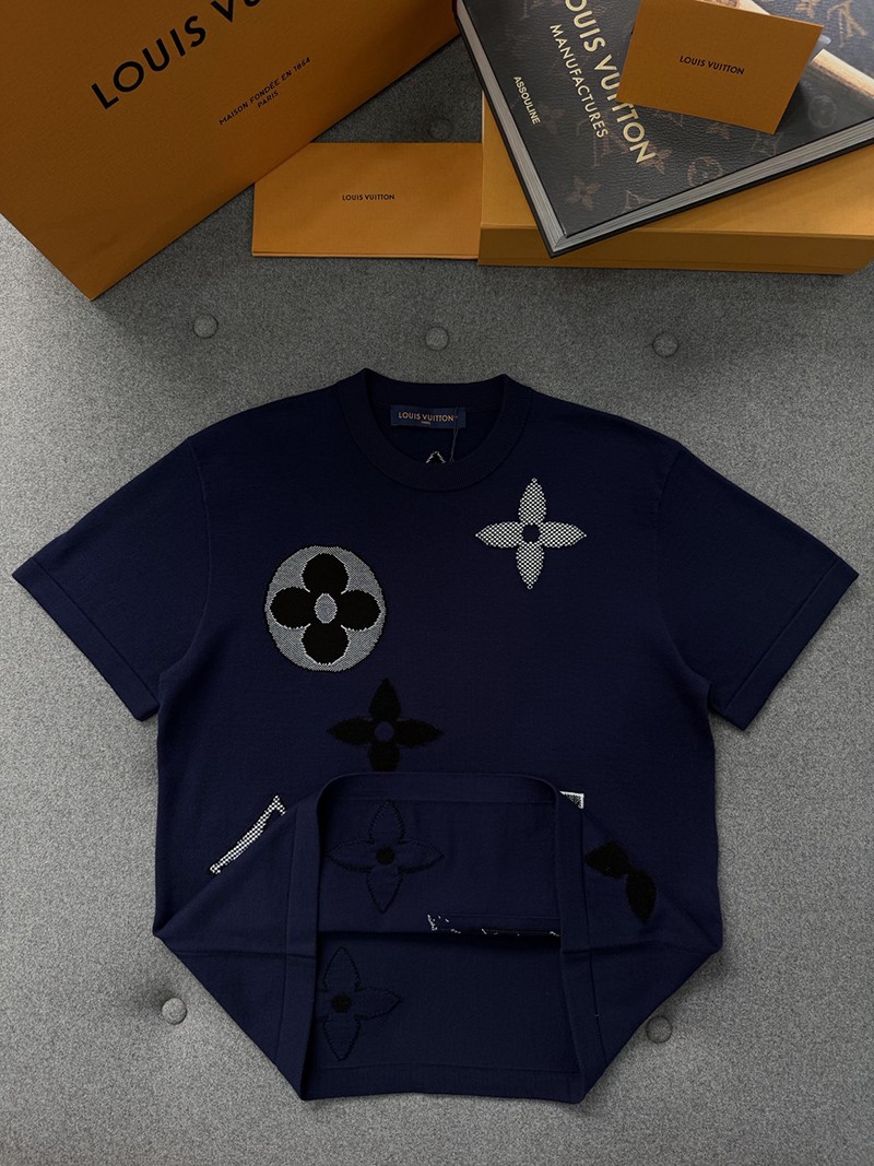 LV T-shirt F8856 010