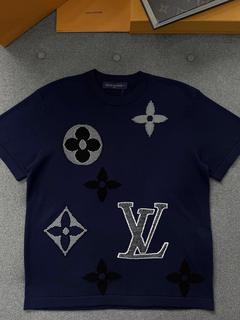 LV T-shirt F8856 010