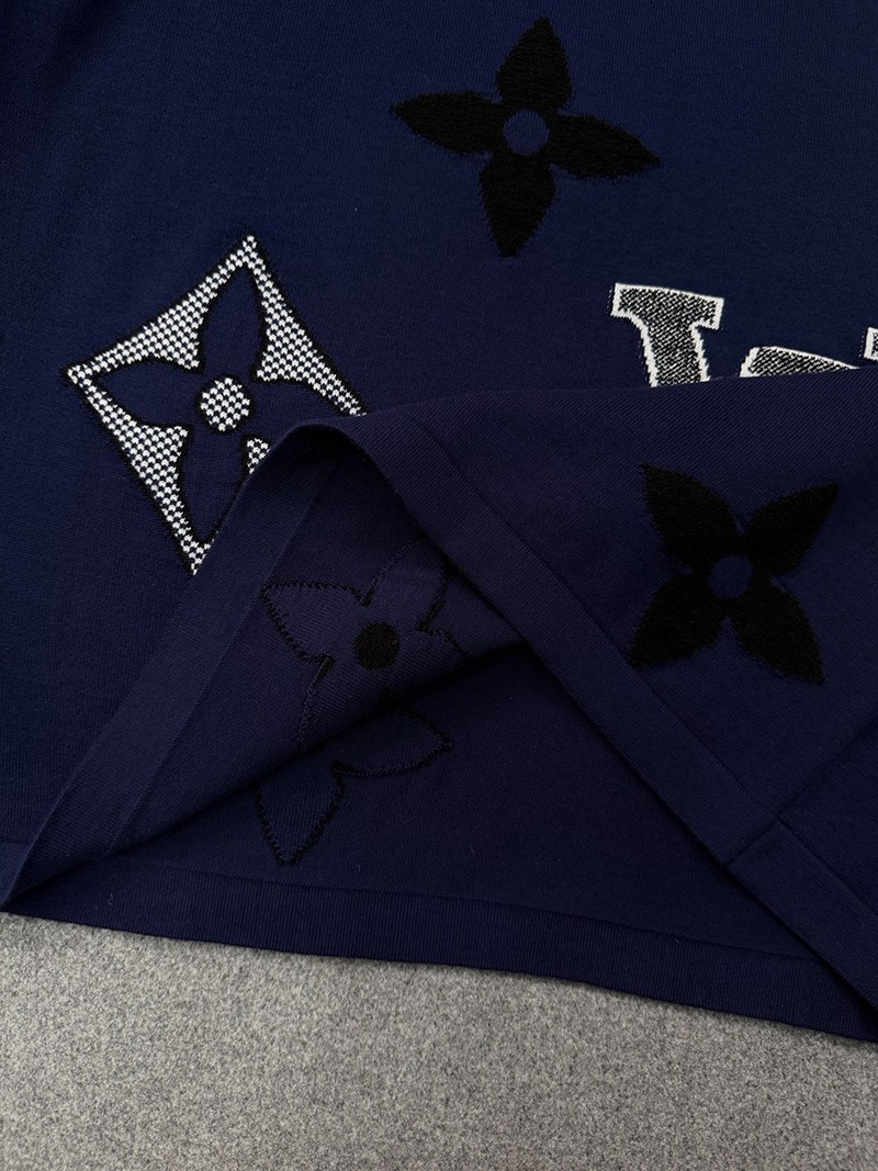 LV T-shirt F8856 010