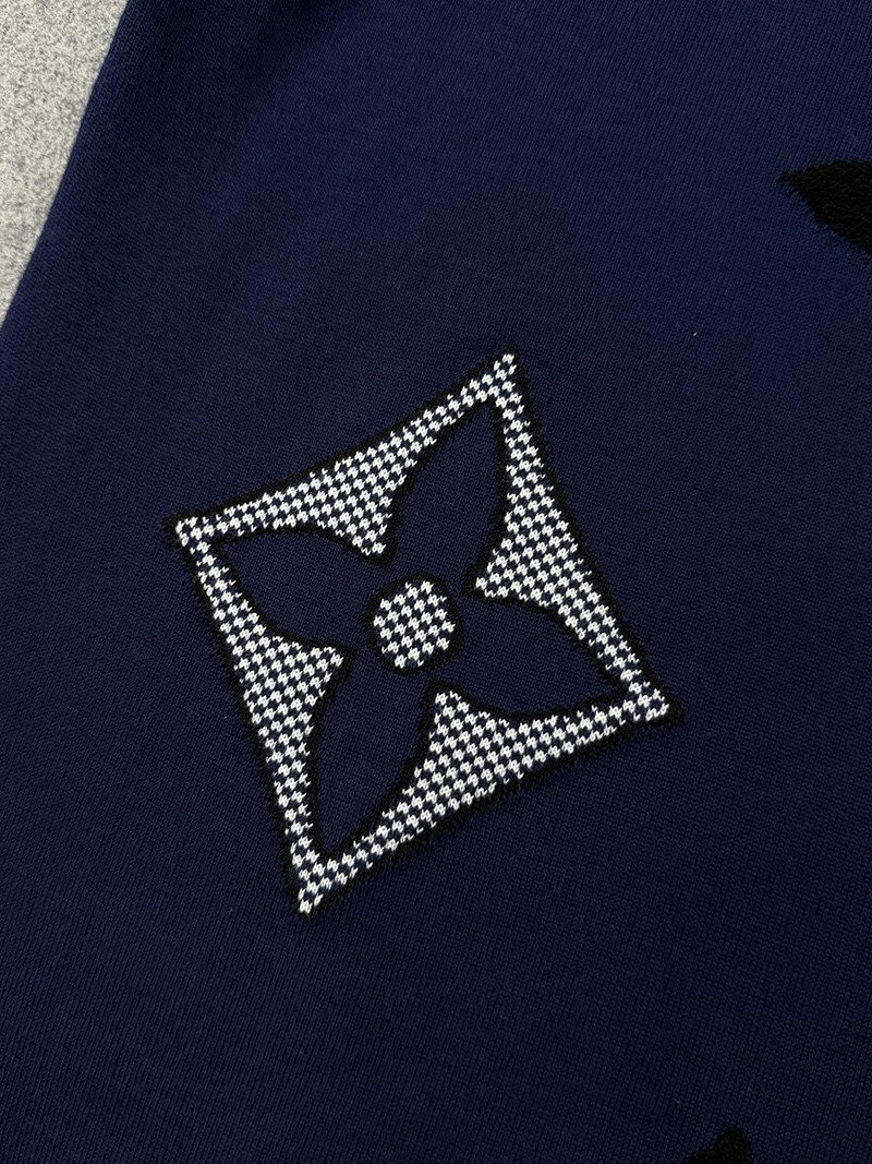 LV T-shirt F8856 010