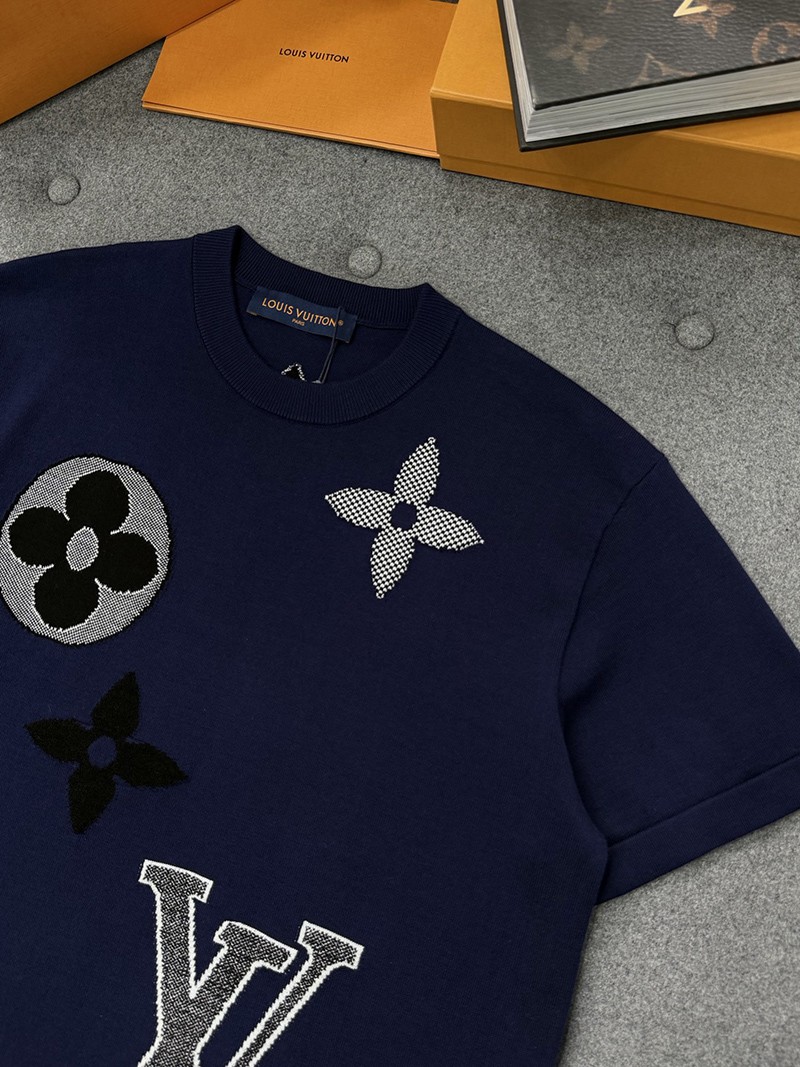 LV T-shirt F8856 010