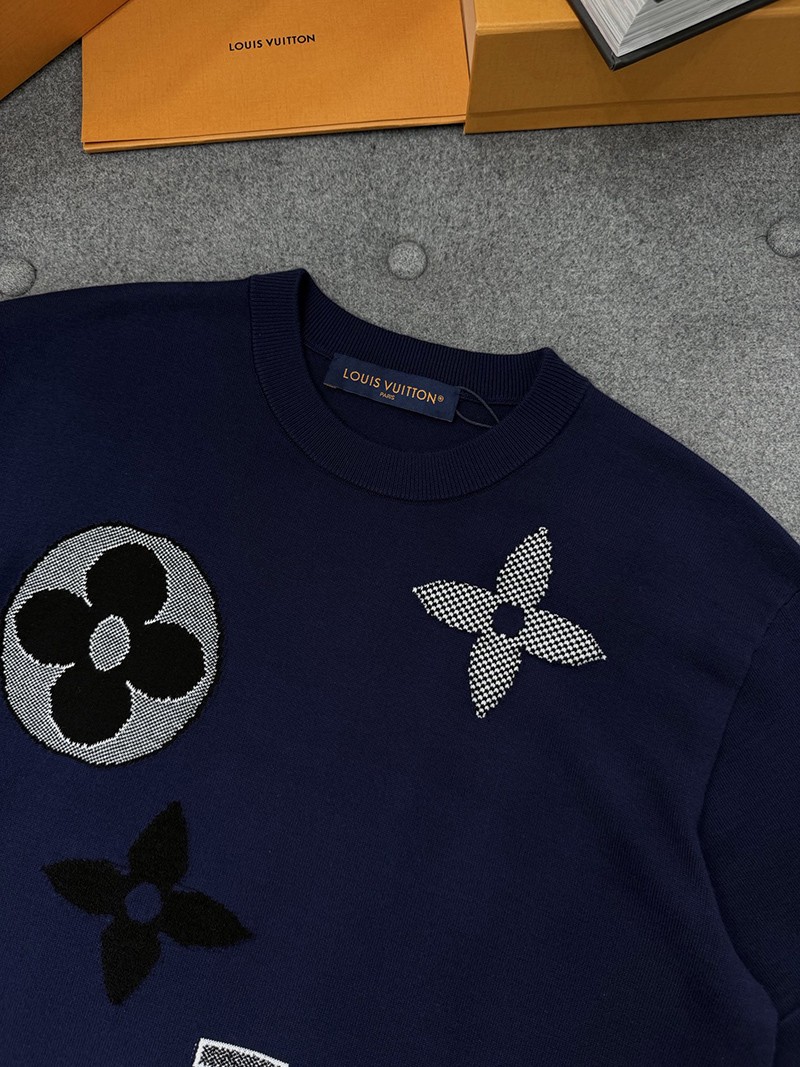 LV T-shirt F8856 010